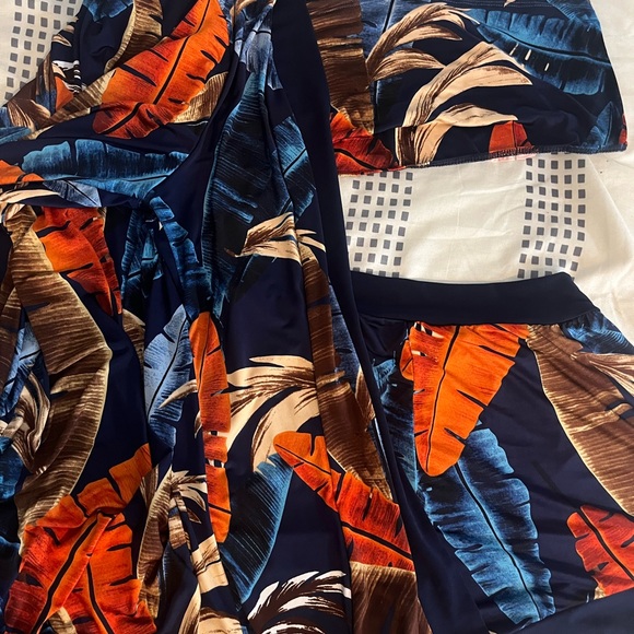 Short set - Picture 2 of 2